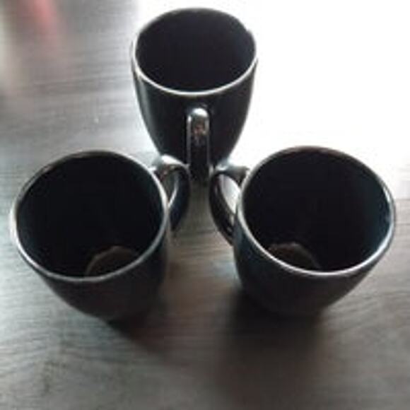 Corelle Set of 3 Black Mugs 4" tall x 3" diameter coffee tea beverage curved - Picture 10 of 10